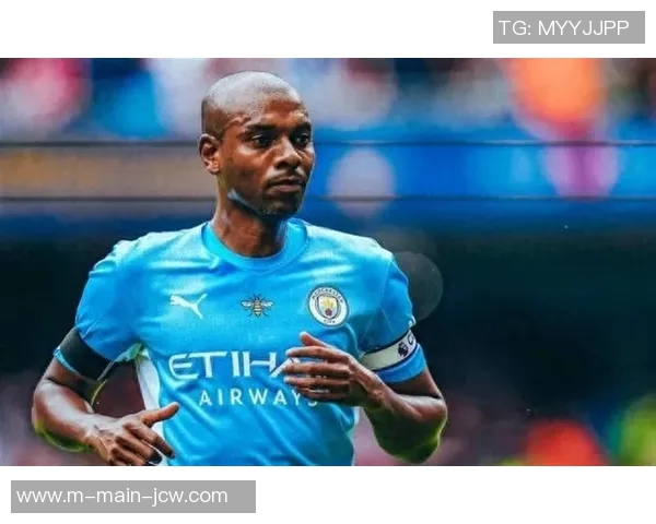 曼城功勋队长费尔南迪尼奥宣布退役，结束23年职业生涯